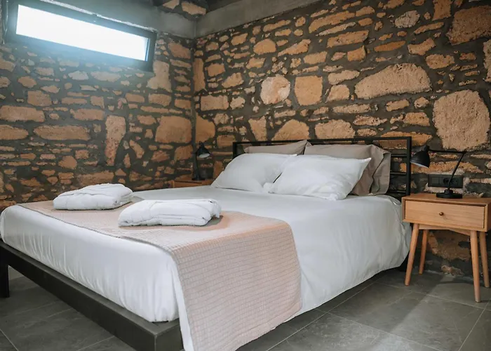 فيلة Manolis Seaside *