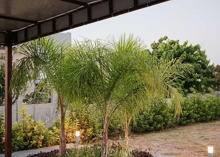 Manolis Seaside With Private Pool Soroni