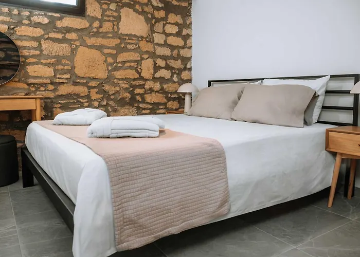 Manolis Seaside With Private Pool