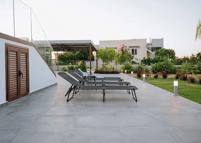 Villa Manolis Seaside With Private Pool Soroni