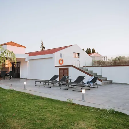 Manolis Seaside With Private Pool Szoroní